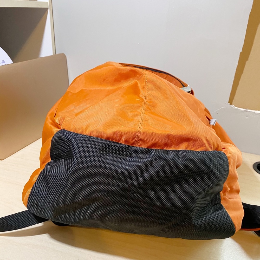 SWISSGear Back Pack - Picture 2 of 4